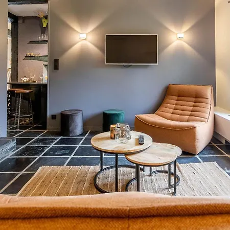 Hotel Seven - Les